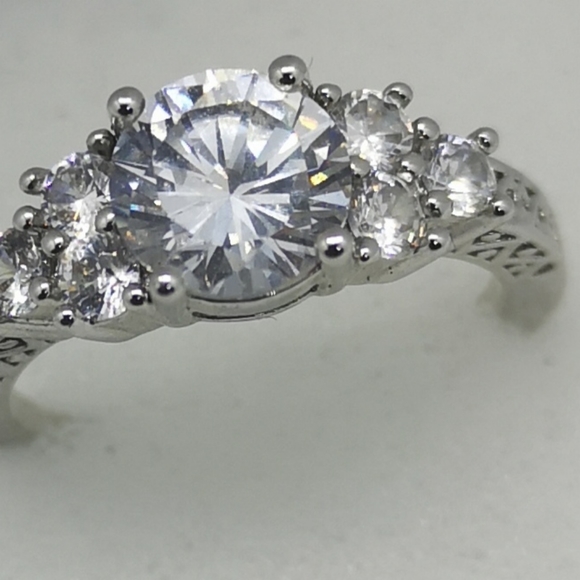 Silver Fashion Ring - Picture 3 of 4